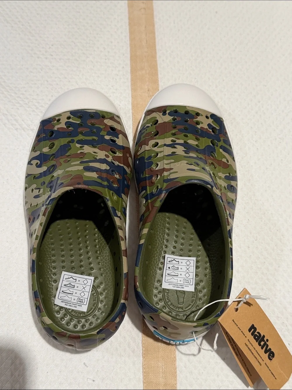 NWT - Native - Kids Jefferson Camo Waterproof Shoes - Size: C11